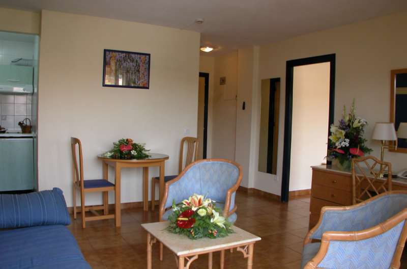 Hotel El Faro Marbella Bilik gambar